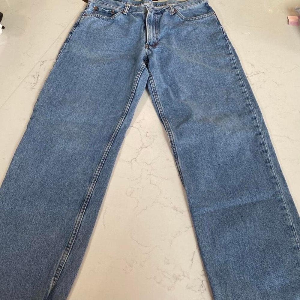 Levi's 550 Relaxed Fit Jeans Men's 36x32 Medium Wash Classic denim - Picture 3 of 8